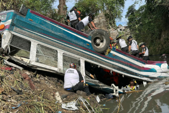 Գվատեմալայում ավտոբուսն ընկել է կամրջից. զոհվել է առնվազն 51 մարդ