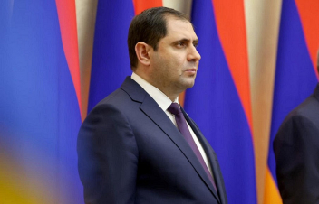 Խոնարհումով շնորհավորում եմ Հայրենիքի սահմանները պաշտպանելիս զոհվածների մայրերին, կանանց, դուստրերին. Պապիկյան