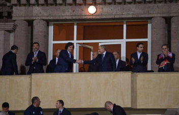 Նիկոլ Փաշինյանն ու Իրակլի Կոբախիձեն՝ Հայաստան-Վրաստան ֆուտբոլային հանդիպմանը