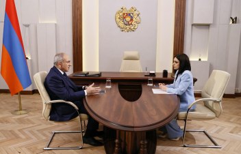 Վարչապետ Նիկոլ Փաշինյանը հարցազրույց է տվել Հանրային հեռուստաընկերությանը