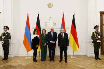 Նիկոլ Փաշինյանը և Աննա Հակոբյանը Կառավարությունում հյուրընկալել են Ֆրանկ-Վալտեր Շտայնմայերին և Էլկե Բուդենբենդերին