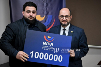 Արայիկ Հարությունյանը պարգևատրել է Եվրոպայի առաջնության մեդալակիր ծանրորդներին, մարզիչներին ու բուժանձնակազմին