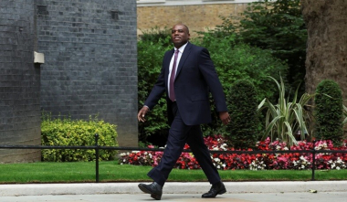 Մեծ Բրիտանիայի ԱԳ նախարարը մեկնել է Օման՝ քննարկելու Իրան-ԱՄՆ բանակցությունները