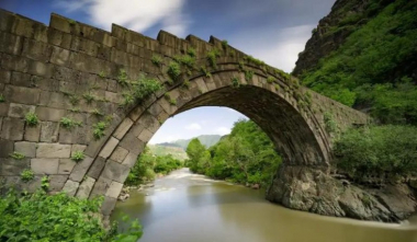 Ավտոմեքենան ընկել է Դեբեդ գետը. փրկարարները որոնում են ավտոմեքենայում գտնվող երկրորդ քաղաքացուն