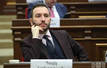 Գառներին պահ տվեցին գայլին. Կոնջորյանը՝ Հովիկ Աբրահամյանի գլխավորությամբ Կոռուպցիայի դեմ պայքարի խորհրդի մասին