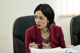 Ծնողների մեծ մասը բռնության ամենօրյա քարոզով երեխաներին ուղարկում է դպրոց. ԿԳՄՍ նախարարը՝ Մերձավանի դպրոցի միջադեպի մասին