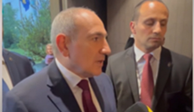 Մեր Սահմանադրության մեջ որևէ տարածքային հավակնություն չկա․ վարչապետի պատասխանն՝ ադրբեջանցի լրագրողին