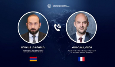 Հայաստանի և Ֆրանսիայի ԱԳ նախարարները հեռախոսազրույց են ունեցել
