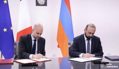 Արարատ Միրզոյանը և Ֆրանսիայի ԱԳ նախարարը ստորագրել են երեք փաստաթուղթ