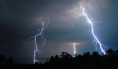 Արևմուտքից ցիկլոն է ներթափանցում