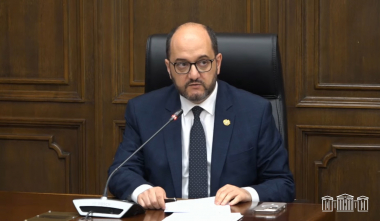 Ավելի քան կիսով կրճատվել է ծառայողական մեքենաների քանակը. Արայիկ Հարությունյան