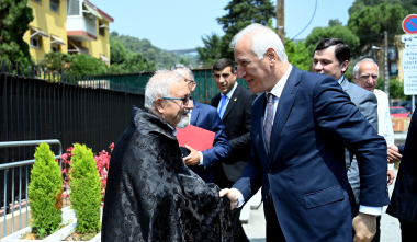 Վահագն Խաչատուրյանն այցելել է Նիցցայի Սուրբ Աստվածածին եկեղեցի և Պարսամյան կրթահամալիր