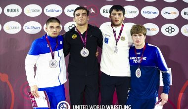 1 արծաթե և 1 բրոնզե մեդալ՝ հունահռոմեական ոճի ըմբշամարտի Մ20 տարեկանների Եվրոպայի առաջնությունից