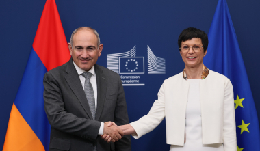 ՀՀ վարչապետը ԵՄ ընդլայնման հարցերով հանձնակատարի հետ քննարկել է ՀՀ-ԵՄ փոխգործակցության զարգացման հետագա քայլերը