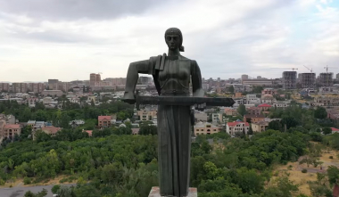 Երևանը պետք է լինի մարդկանց համար հարմարավետ և հասանելի քաղաք․ Տիգրան Ավինյան