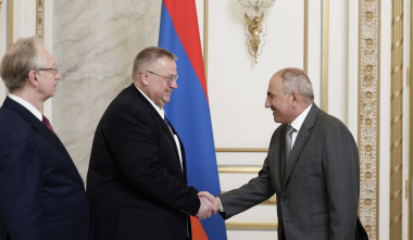 Փաշինյանն ու Օվերչուկը քննարկել են Հայաստան-Ռուսաստան երկկողմ օրակարգին վերաբերելի հարցեր