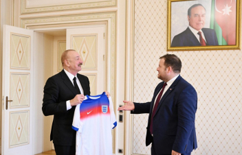 Ադրբեջանը կշարունակի ՀՀ-ի հետ խաղաղության օրակարգի և կարգավորման ջանքերը․ Ալիևը՝ Բրիտանիայի պետնախարարին