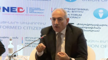 Վարչապետը Ժողովրդավարության հայկական ֆորումի շրջանակում մասնակցում է պանելային քննարկման