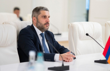 Արմեն Փամբուխչյանի անունով WhatsApp-ի կեղծ հաշիվ է բացվել