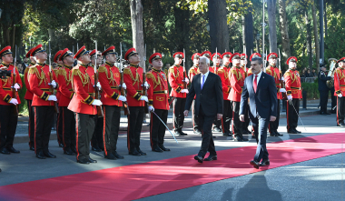 Կայացել է Թբիլիսի ժամանած նախագահ Վահագն Խաչատուրյանի դիմավորման պաշտոնական արարողությունը