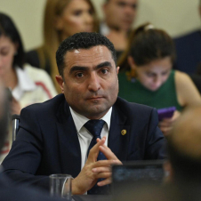 Ես շարունակում եմ ատելության խոսքին հակադարձել գործով.Ռոմանոս Պետրոսյան