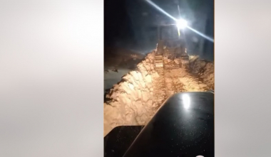 Սահմանագոտում կարևոր ճանապարհների ձնամաքրման աշխատանքները շարունակվում են շուրջօրյա ռեժիմով. ՊՆ