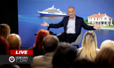 Հա, հետո ասեր, որ ժողովրդի համար ծանր դրության ժամանակ առաջնորդը չպետք է բոլորի վրա թքի ու գնա ծովերում կայֆավատ լինի. Սերիկ Գևորգյան