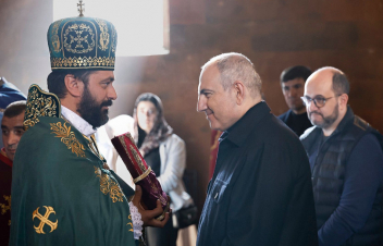 Վարչապետը յուրաքանչյուր կիրակի մասնակցում է պատարագի. Բաղդասարյանը՝ Մայր Աթոռ գնալու մասին