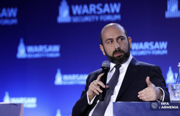 Դեռ համաձայնություն չունենք. Միրզոյանը՝ Ադրբեջանի կողմից բարձրաձայնված Սահմանադրության հետ կապված հարցի մասին