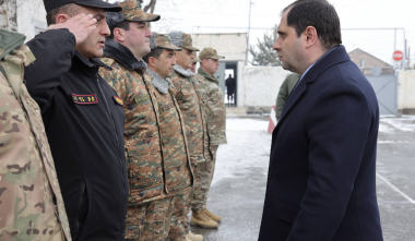 Սուրեն Պապիկյանը այցելել է ՊՆ զորամաս, ծանոթացել ծառայության և ուսումնական գործընթացի կազմակերպման պայմաններին