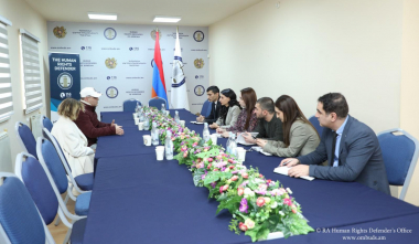 Անահիտ Մանասյանն ընդունել է Վիգեն և Լինդա Էուլջեքջյաններին