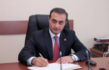 Աջափնյակ վարչական շրջանի նախկին ղեկավար Արտավազդ Սարգսյանից բռնագանձման պահանջ է ներկայացվել