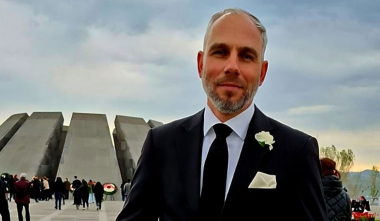 Այցելեցի Ծիծեռնակաբերդ և հարգանքի տուրք մատուցեցի այդ սարսափելի իրադարձությունների անմեղ զոհերի հիշատակին. Պետր Պիրունչիկ