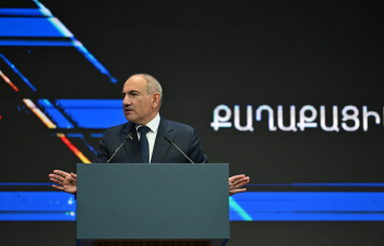 Փաշինյանը բանակցում է «Քաղաքացիական պայմանագիր» կուսակցության՝ ԵԺԿ-ին անդամակցելու շուրջ. Euractiv