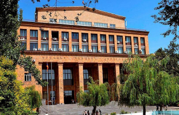 Քաղաքական հաշվեհարդար չկա․ ինչու են ԵՊՀ-ում ամբիոնները խոշորացվում