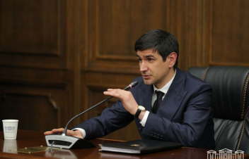 Ոչ մի տիպի ճնշումներ չկան, կարող եք գալ մարզ, քաղաքացիներին խոսեցնելով հասկանալ. Արագածոտնի մարզպետ