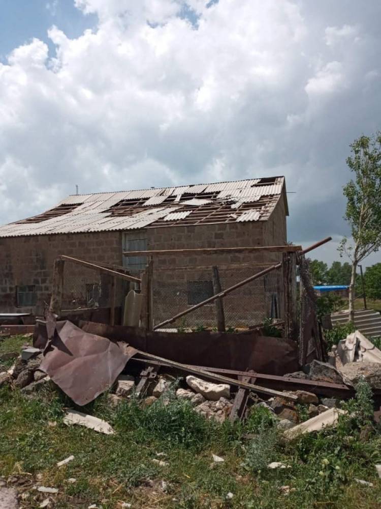 Պտտահողմը մեծ  վնասներ է հասցրել Շիրակի մարզի Գեղանիստ համայնքին. Ֆոտոշարք
