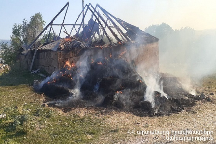 Հրդեհ Մեղրաշեն գյուղում․ այրվել է 600 հակ անասնակեր