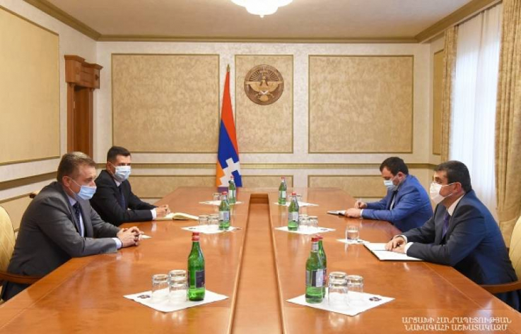 Արցախի նախագահն ընդունել է «Իզմիրլյան» հիմնադրամի պատասխանատուներին