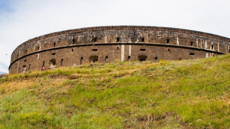 «Սև բերդ» ամրոցն ապօրինի կերպով օտարվել է. ոստիկանության բացահայտումը