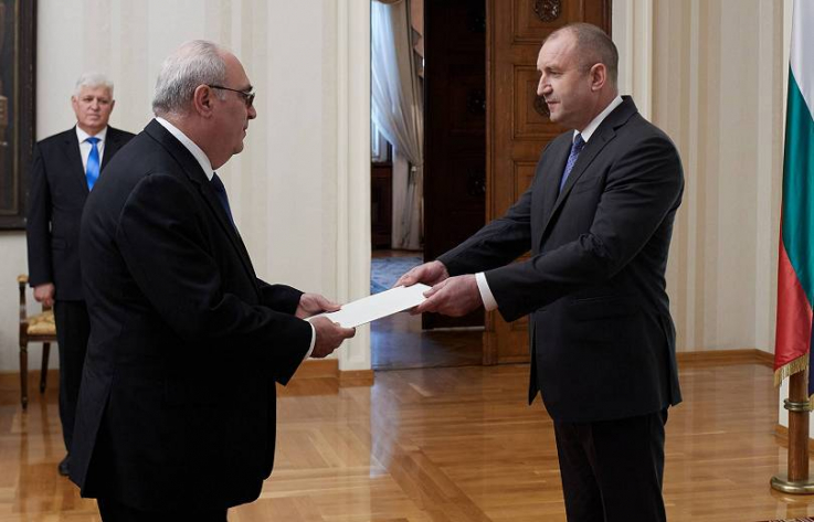 Բուլղարիայում ՀՀ դեսպանն իր հավատարմագրերն է հանձնել նախագահ Ռումեն Ռադևին