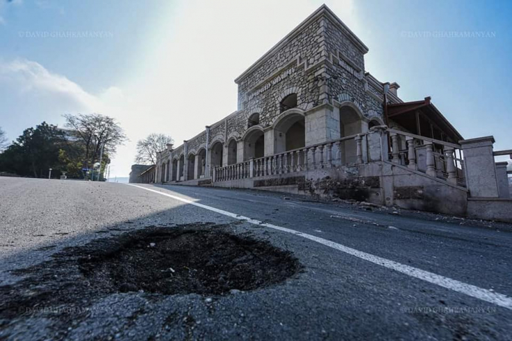 Կադրեր` հրթիռակոծված Շուշիից