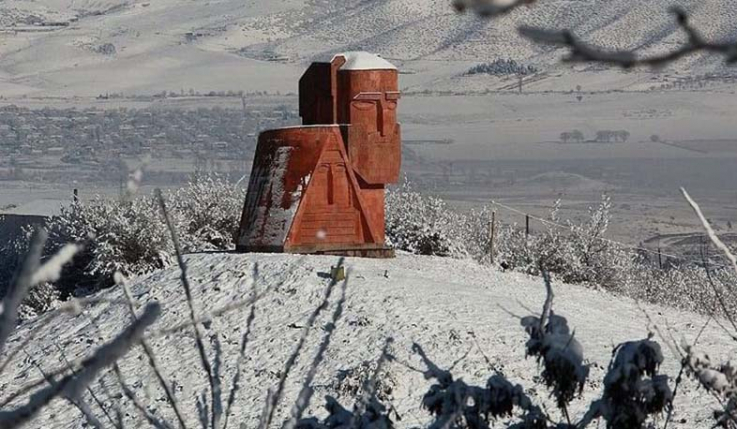 Վահրամ Պողոսյանը Ֆեյսբուքի իր էջը նվիրել է Արցախի համար ծրագրերի լուսաբանմանը