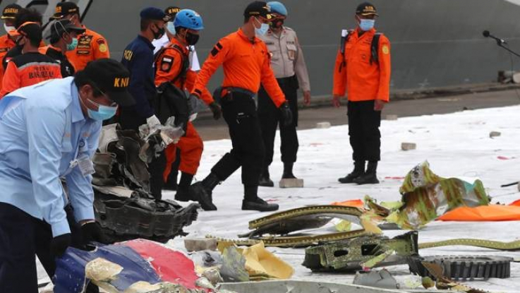 Ինդոնեզիայում, ենթադրաբար, գտել են կործանված ինքնաթիռի «սեւ արկղը»