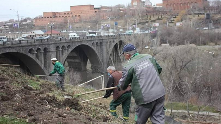 Բարեկարգվում է Սուրբ Սարգիս եկեղեցու հարակից տարածքը