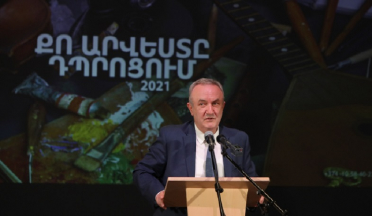 Կրթությունն այն տիեզերքն է, որտեղ ձևավորվում է մտածողությունը. Վահրամ Դումանյան