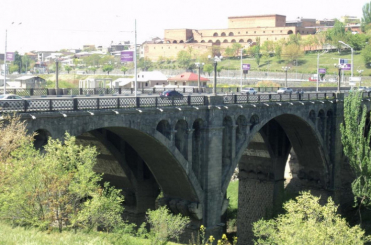 Երևանում կանխվել է ինքնասպանության փորձը Հաղթանակի կամրջից