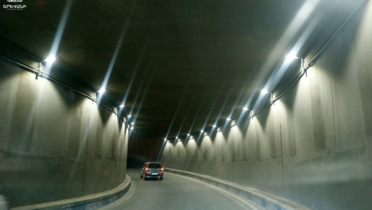 Արտաքին լուսավորության նոր ցանց է տեղադրվել Աբովյան պուրակից դեպի Մյասնիկյան պողոտա տանող թունելում