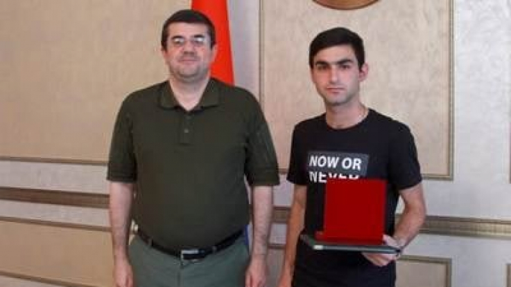 Արցախի հերոս Յուրա Ալավերդյանին հանձնեցի «Ոսկե արծիվ» շքանշանը. Պարգեւատրել էի դեռ հոկտեմբերի 4-ին. Արցախի նախագահ