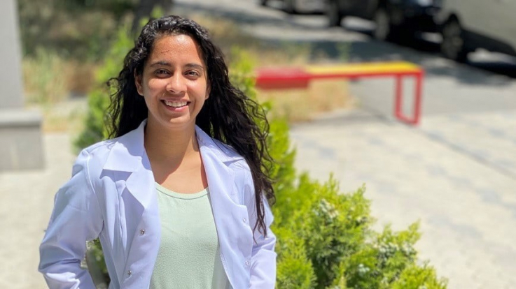 Ապագա բժիշկը պետք է միշտ գիտելիքի քաղց զգա. հնդիկ ուսանողուհի